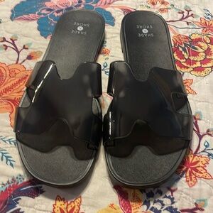 Women's Bonnie Jelly Slide
Sandals - Shade & Shore™ Black size 7